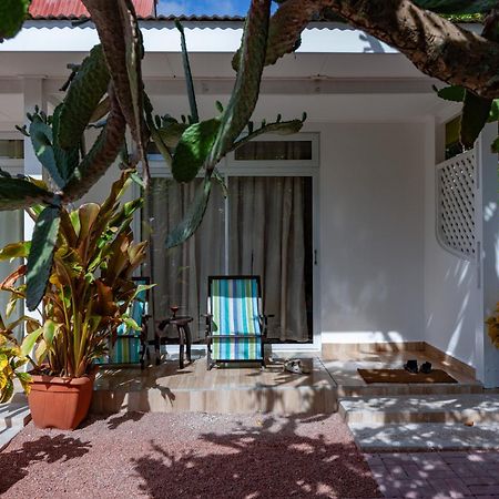 Chez Marston Hotel La Digue Exterior foto