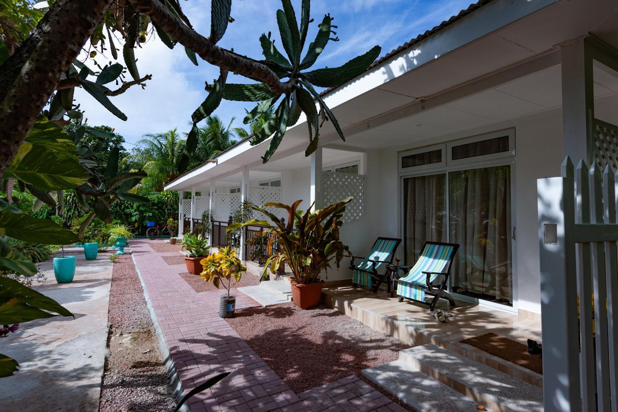 Chez Marston Hotel La Digue Exterior foto